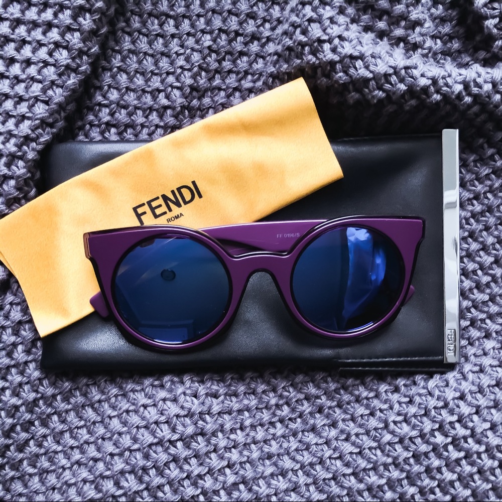 FENDI Cat-eye mirrored sunglasses